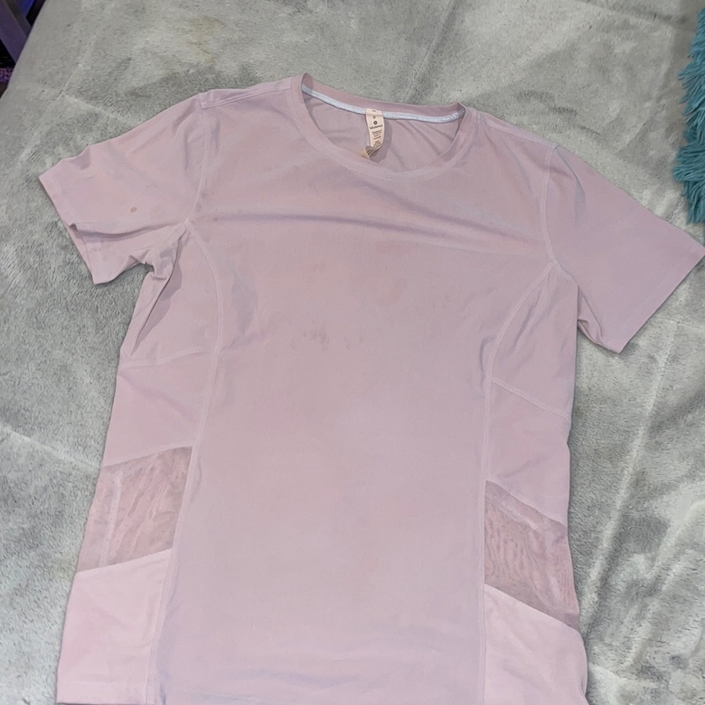 size 6 lulu lemon tee, light purple